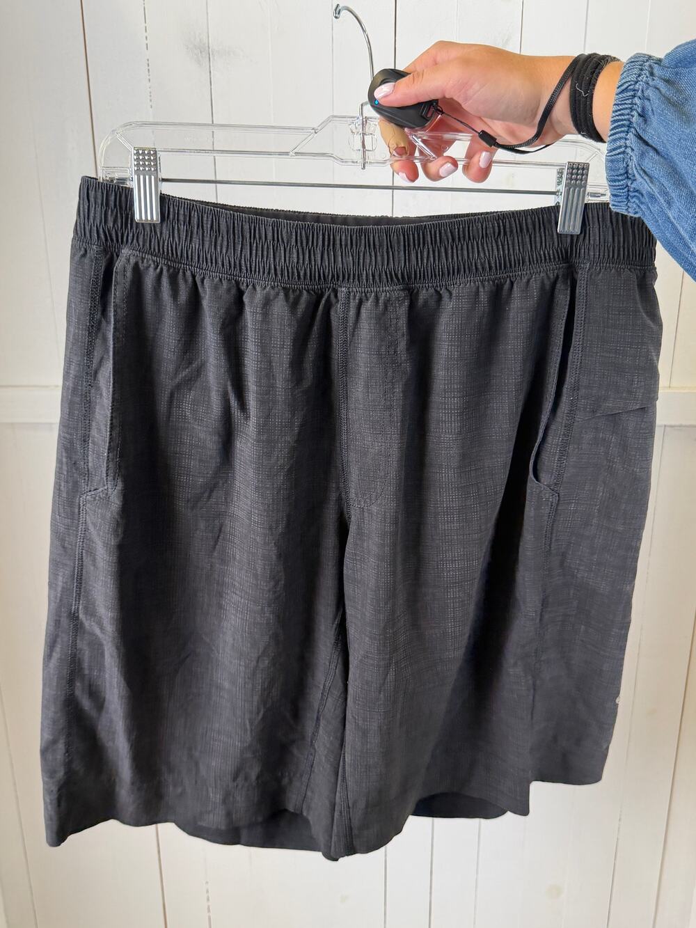 Lululemon Men's Gray Athletic Activewear Shorts Size L